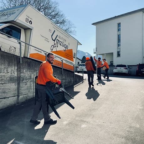 Räumungen & Einlagerungen